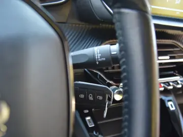 PEUGEOT 2008 1.5 BlueDCI