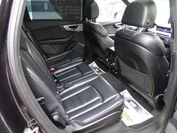 AUDI Q7 50 TDI MILDHYBRID 7 LOCURI 2019