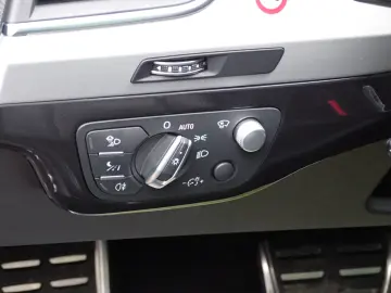 AUDI Q7 50 TDI MILDHYBRID 7 LOCURI 2019