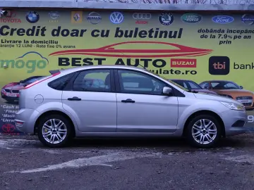 FORD FOCUS 1.4 MPI 2010