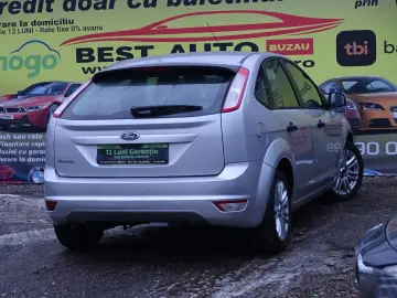 FORD FOCUS 1.4 MPI 2010