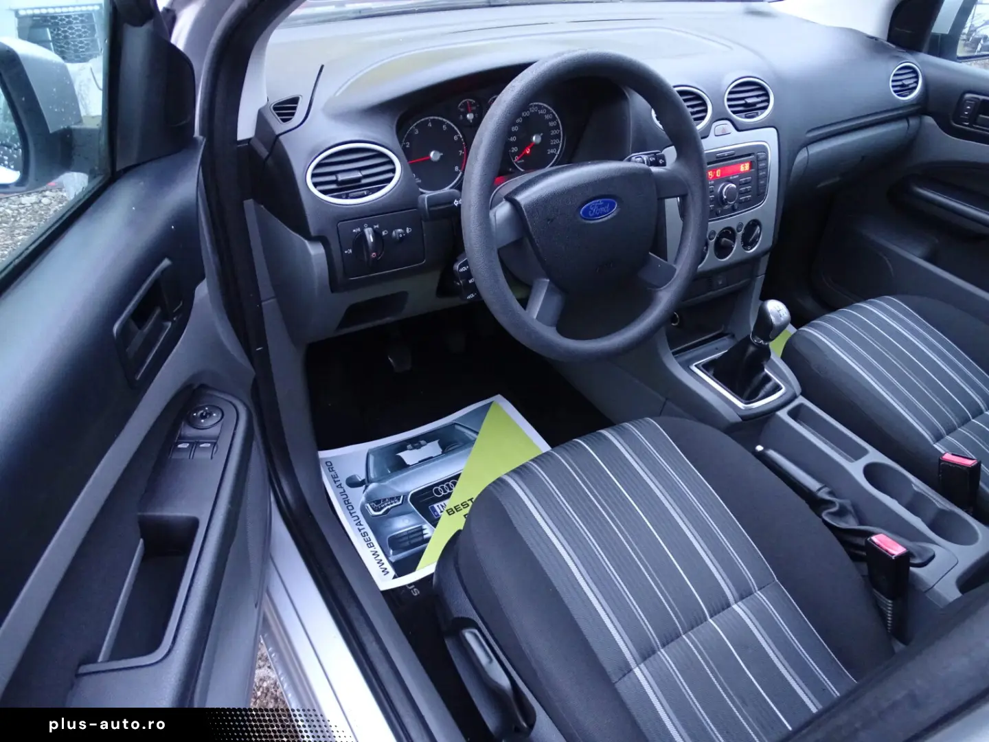 FORD FOCUS 1.4 MPI 2010