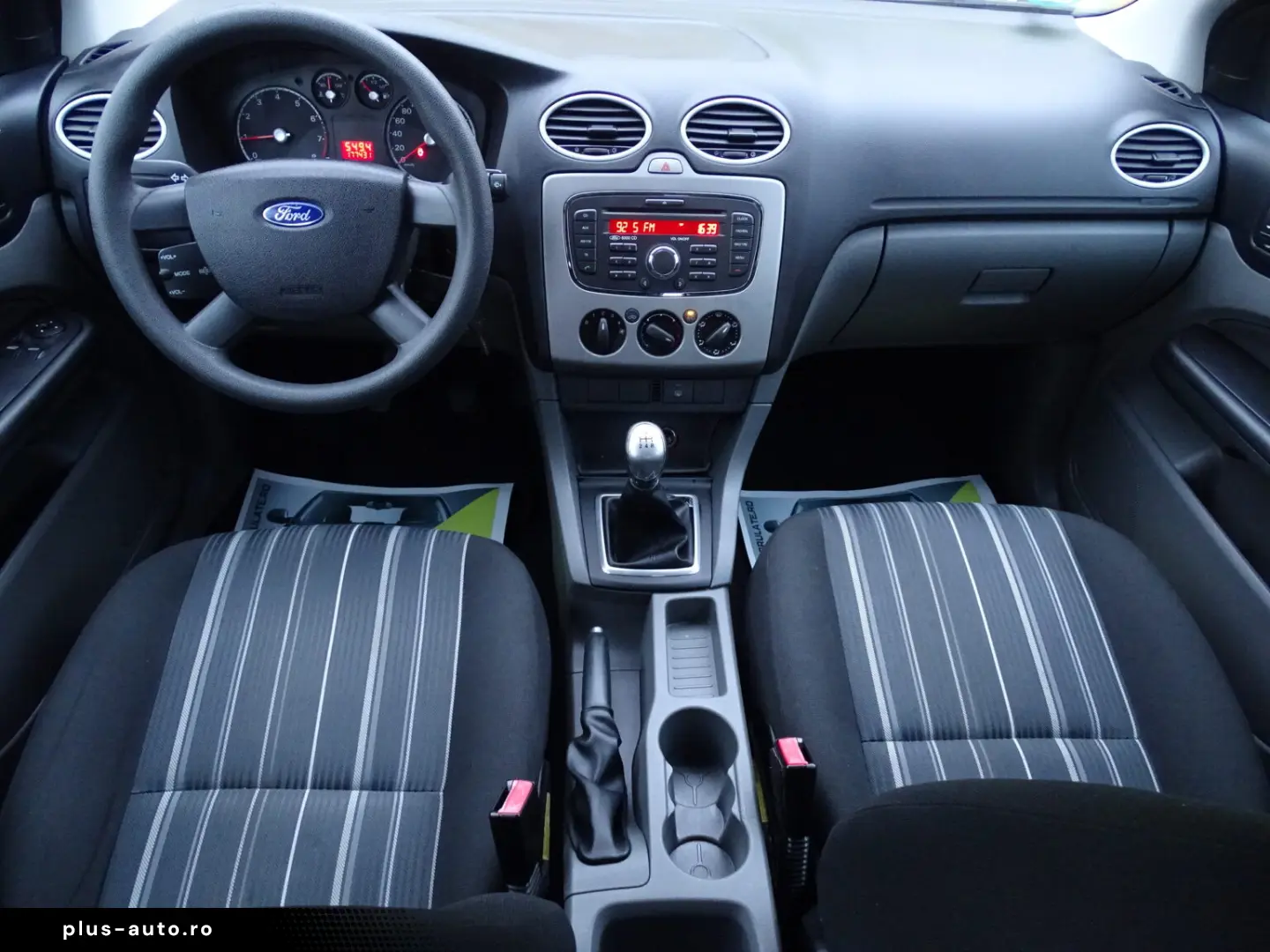 FORD FOCUS 1.4 MPI 2010