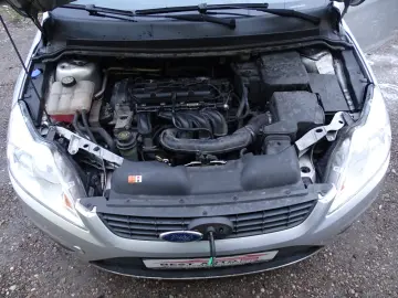 FORD FOCUS 1.4 MPI 2010