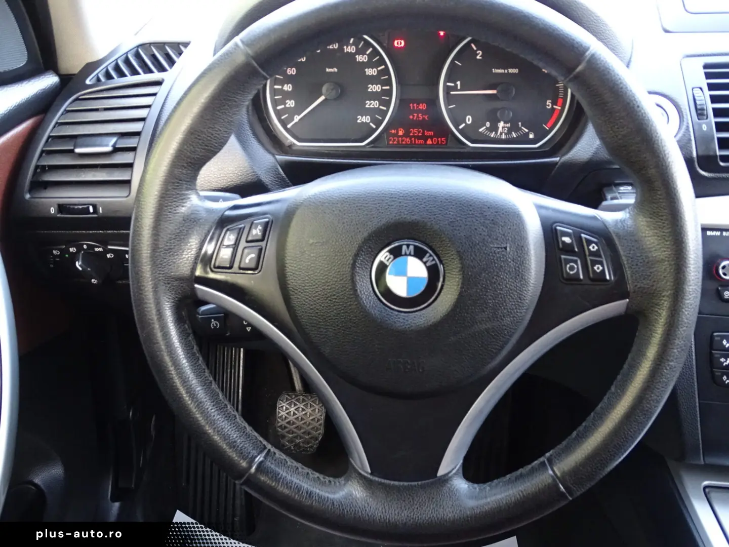 BMW SERIA 1 2.0D 2008