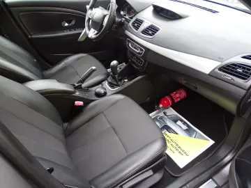 RENAULT FLUENCE 1.6 MPI 2011 EURO 5