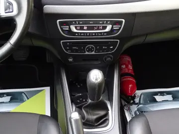 RENAULT FLUENCE 1.6 MPI 2011 EURO 5