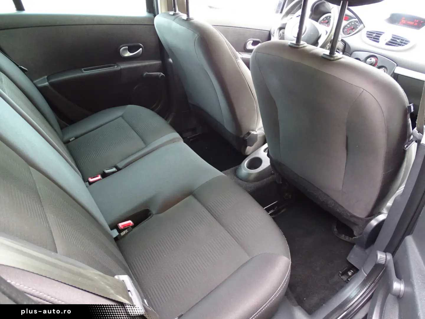 RENAULT CLIO 1.2 BENZINA 2009