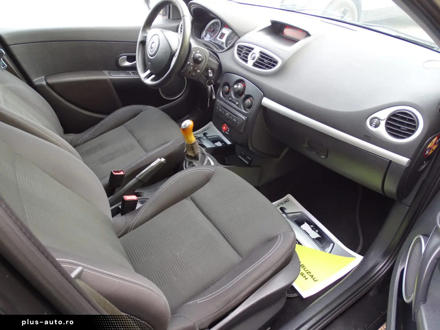 RENAULT CLIO 1.2 BENZINA 2009