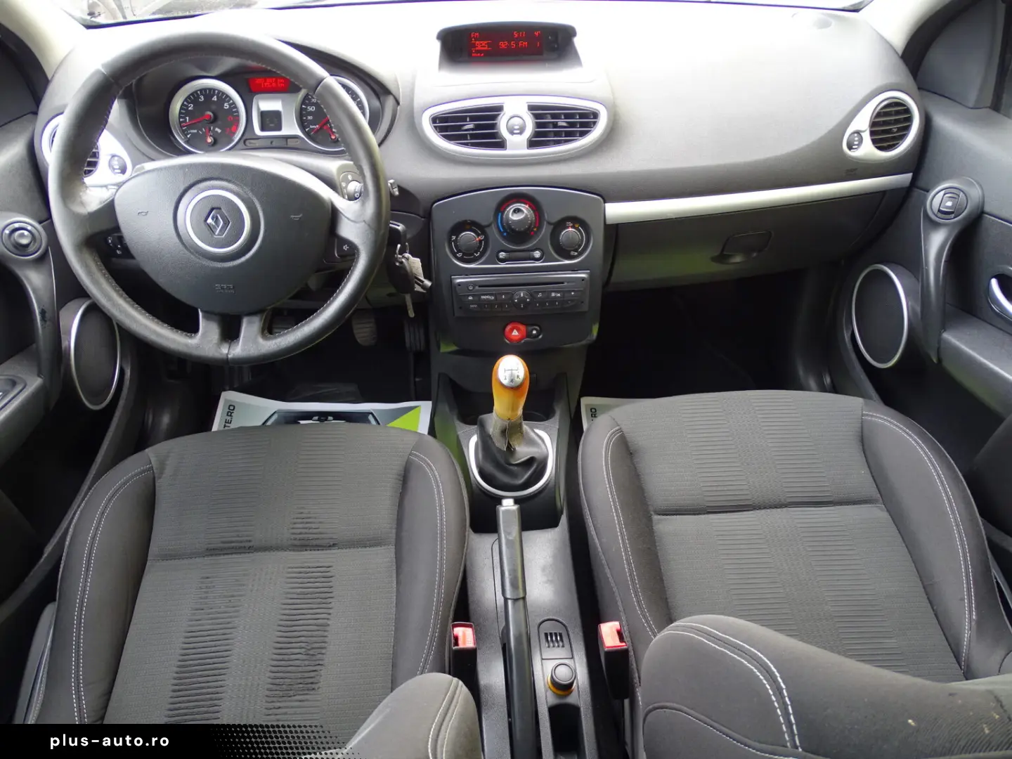 RENAULT CLIO 1.2 BENZINA 2009