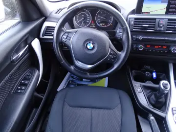 BMW 118 D NAVI 2012