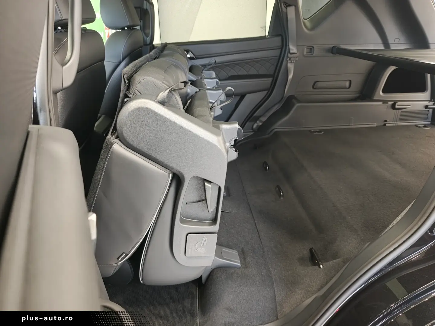 SsangYong REXTON G4 2.2 e-XDI 4WD Black Edition