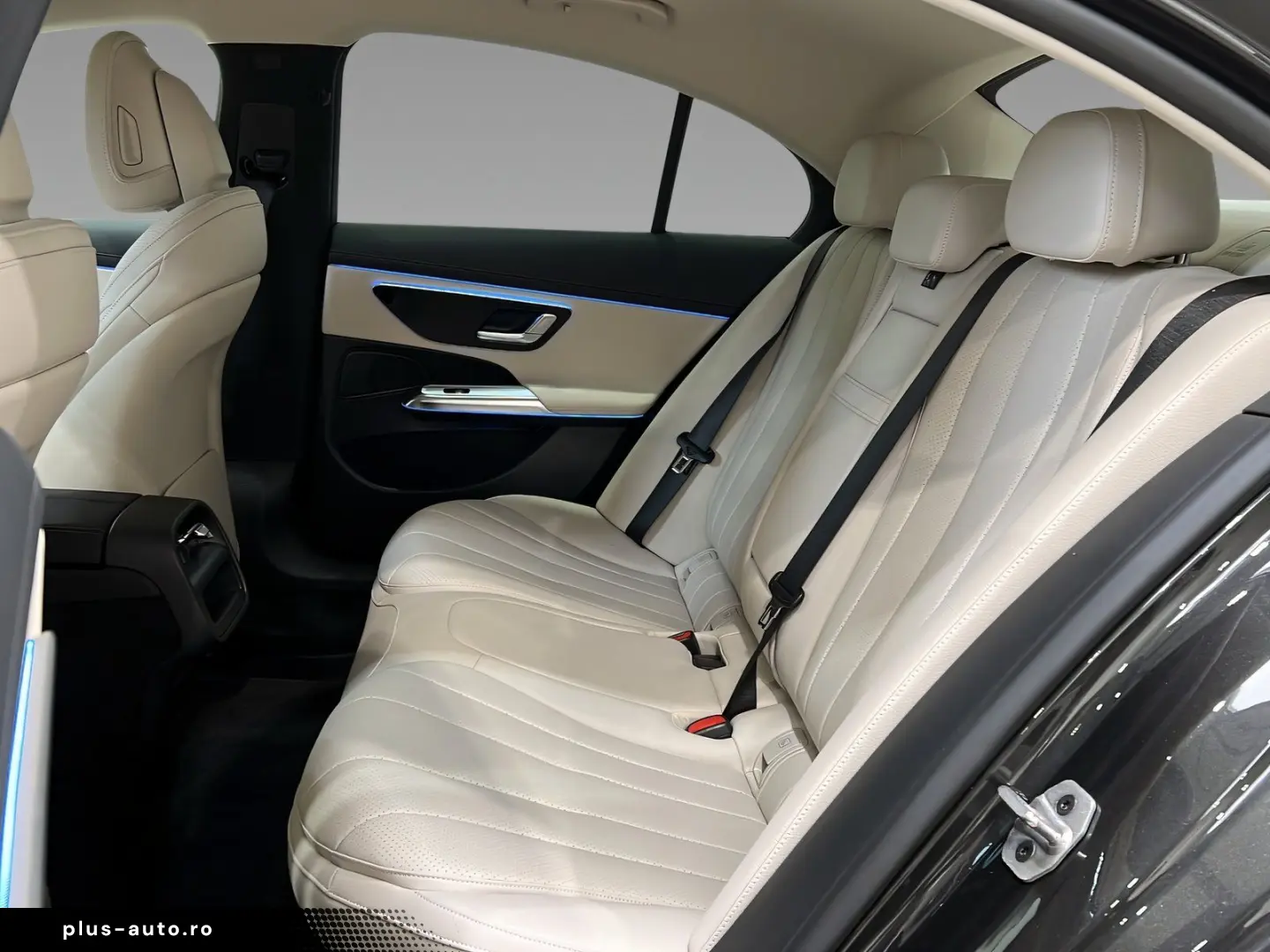 E 450 d 4M AVANTGARDE DISTR Superscreen Memo 360