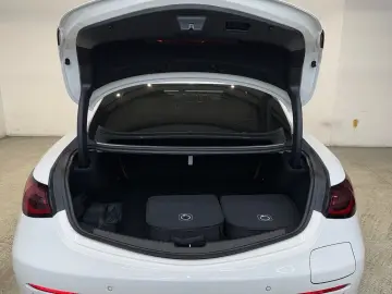 CLE 300 e AMG Line Night Digital-Light Panorama