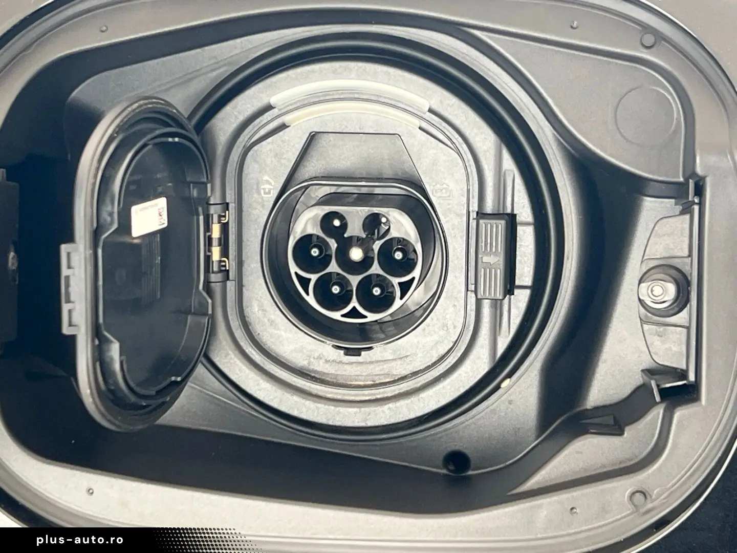 E 400 e 4M AVANTGARDE Distronic Kamera Memory