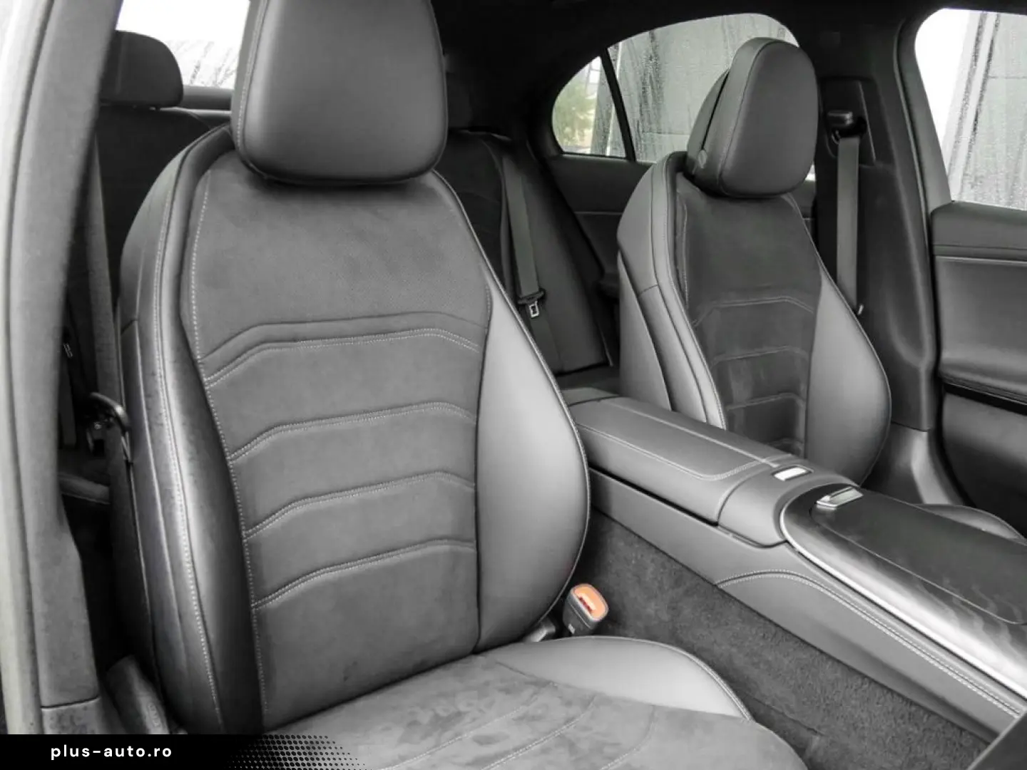 E 300 de 4M AMG-Sport Pano AHK Burm Dist Keyl 19