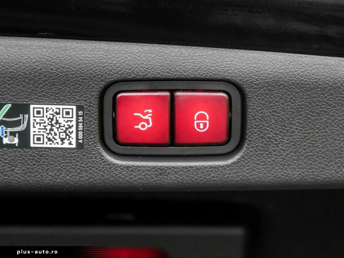 E 300 de 4M AMG-Sport Pano AHK Burm Dist Keyl 19