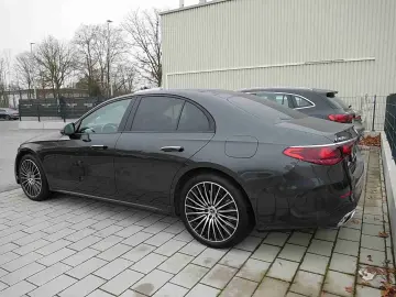 E 400 e 4MATIC AMG Night DISTRONIC 360 Kamera