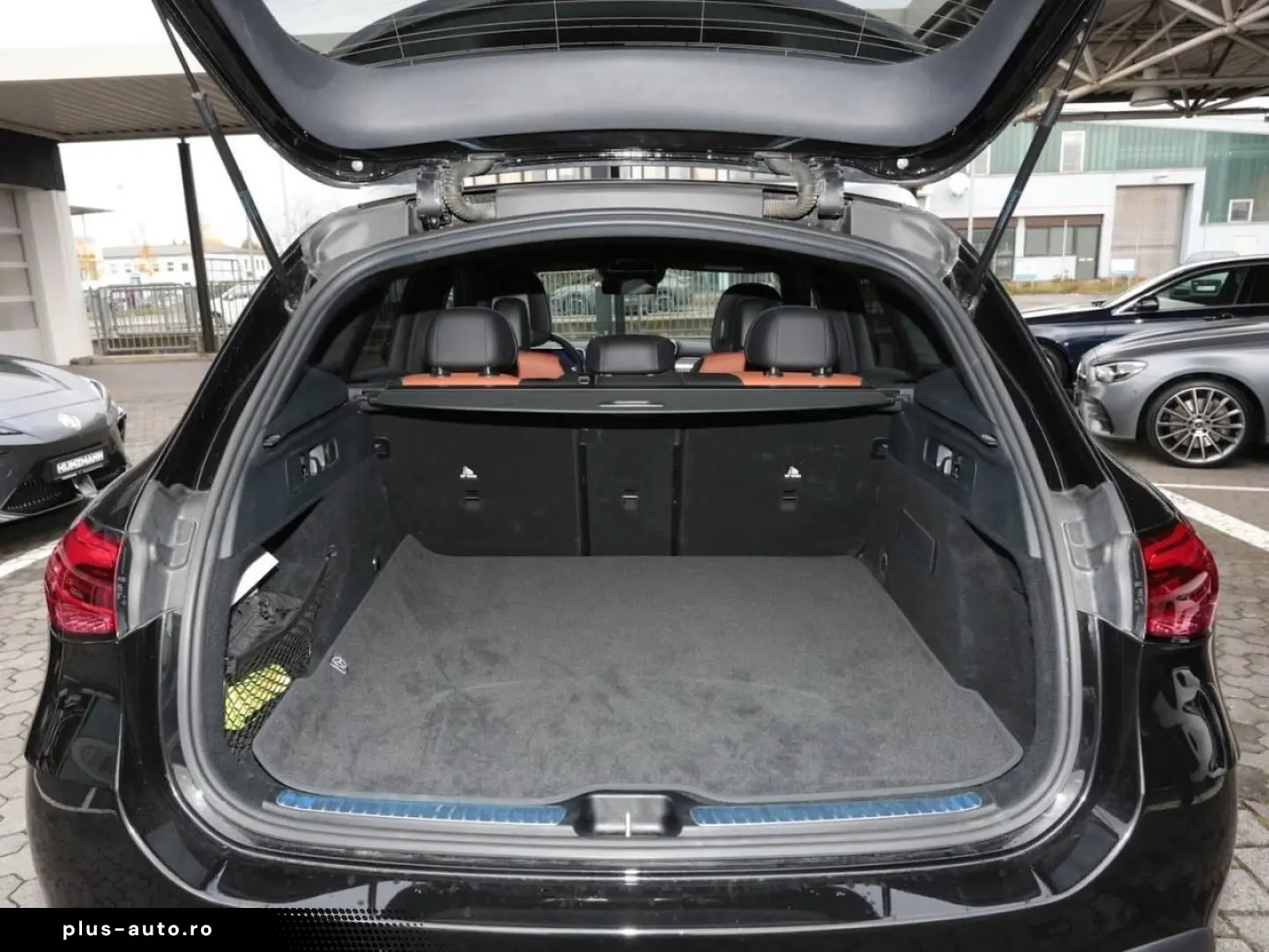 GLC 220 d 4M AMG MBUX Navi Distronic 360