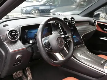 GLC 220 d 4M AMG MBUX Navi Distronic 360