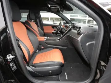 GLC 220 d 4M AMG MBUX Navi Distronic 360