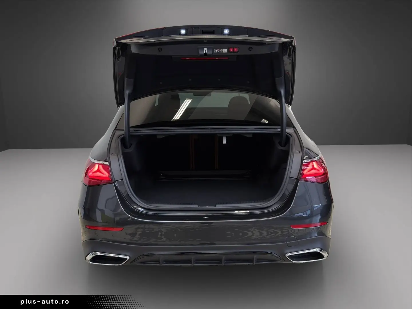 E 200 4M AMG Pano NIGHT LP 94135 - L. Braun 20