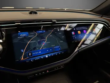 E 200 4M AMG Pano NIGHT LP 94135 - L. Braun 20