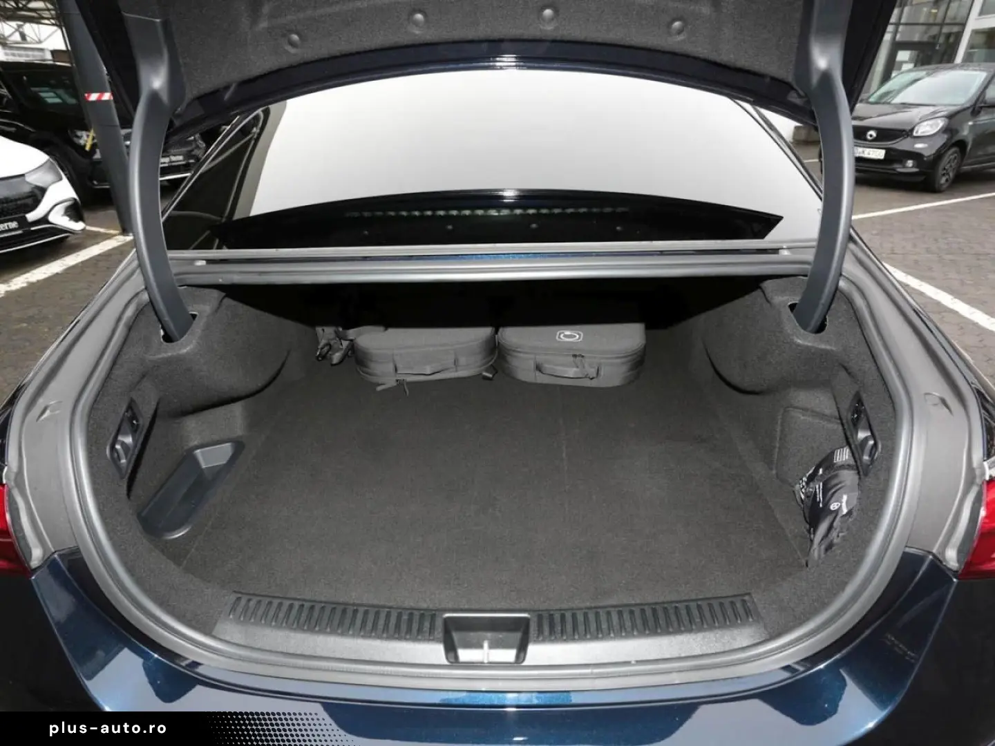 E 400 e 4M AMG Panorama Burmester Memory 360