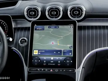 GLC 400 e 4M AMG-Sport Pano AHK Memo 360 HUD 19'