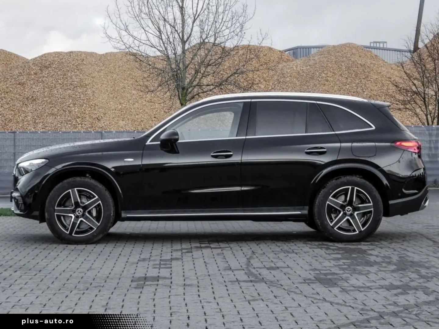 GLC 400 e 4M AMG-Sport Pano AHK Memo 360 HUD 19'