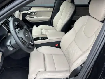 XC90 T8 AWD Plus Dark Plug-In 360