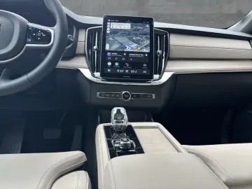 XC90 T8 AWD Plus Dark Plug-In 360