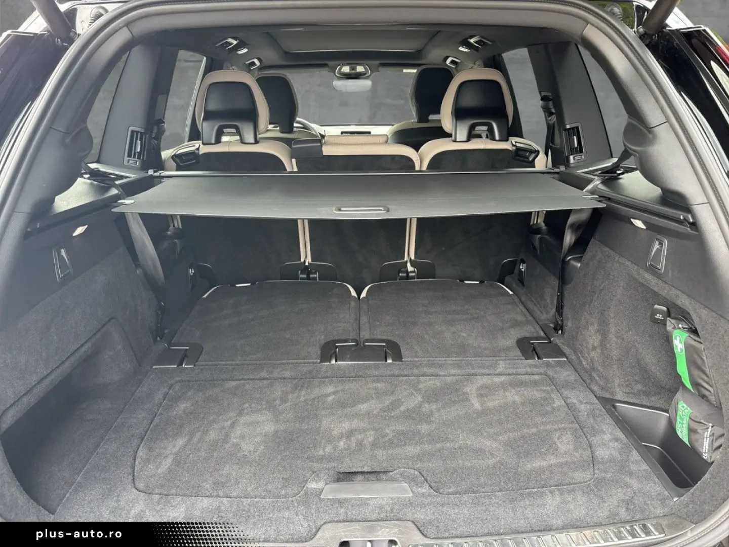 XC90 T8 AWD Plus Dark Plug-In 360