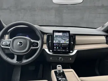 XC90 T8 AWD Plus Dark Plug-In 360