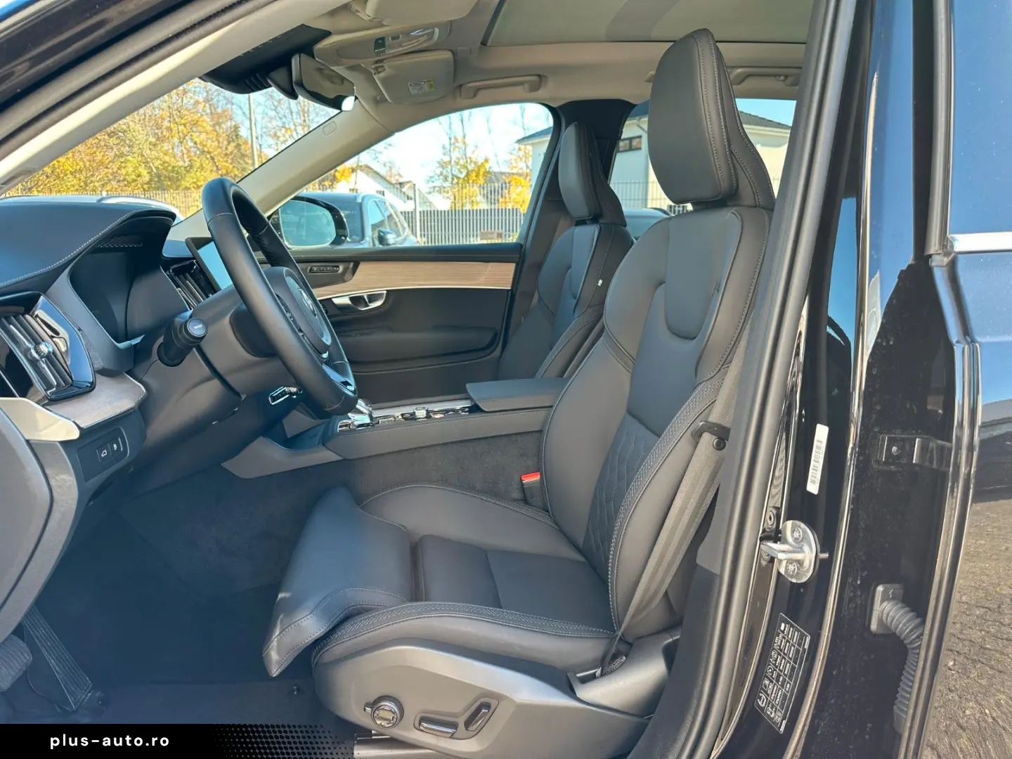 XC90 T8 Facelift Plus Bright