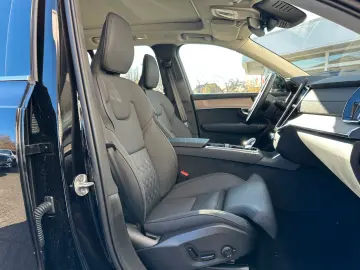 XC90 T8 Facelift Plus Bright