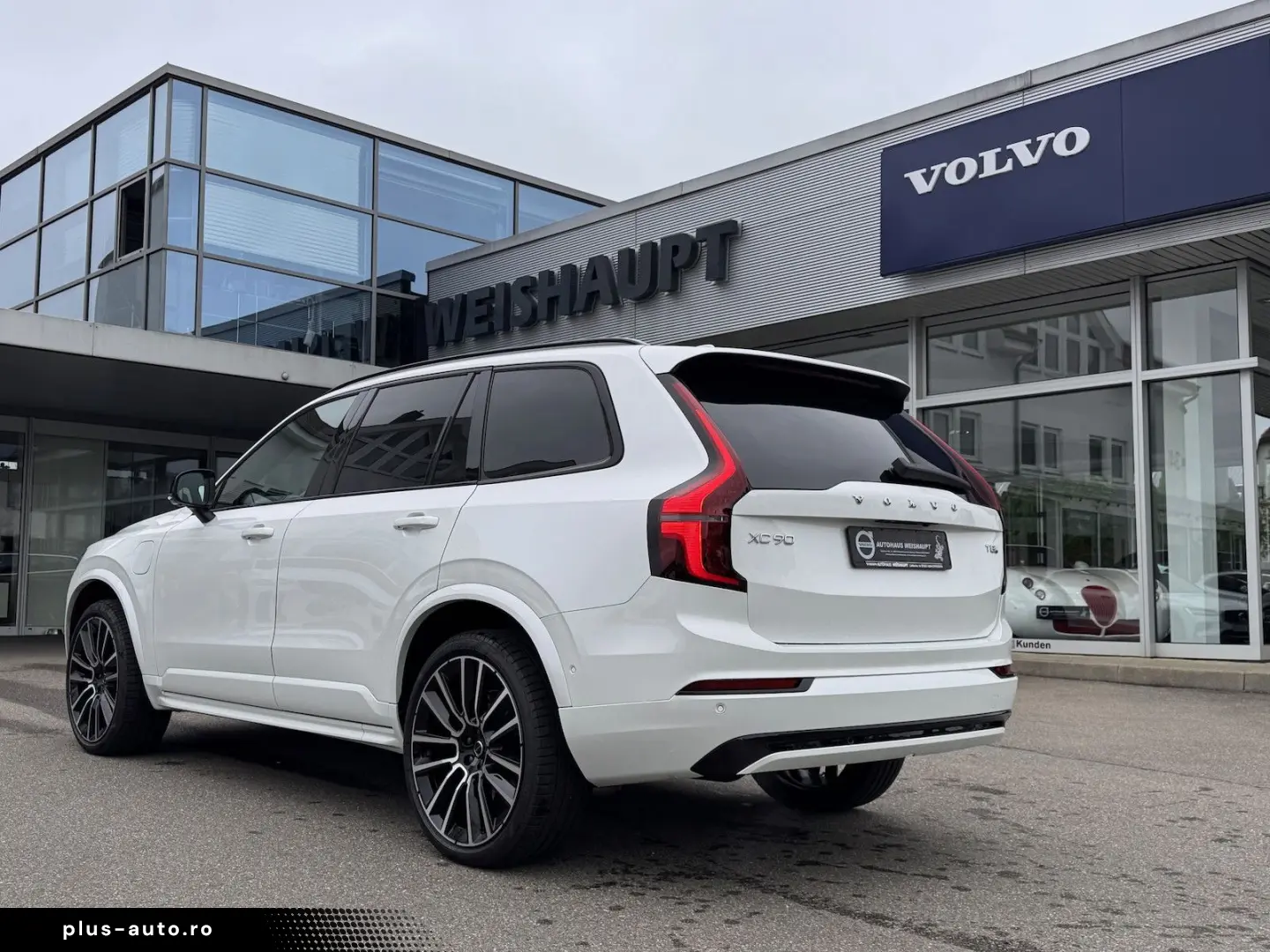 XC90 T8 Ultra Dark BOWERS 360