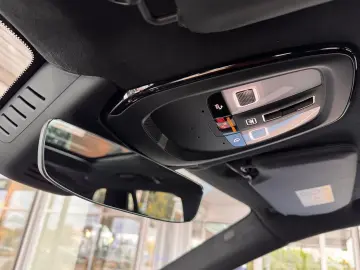 XC90 T8 Ultra Dark BOWERS 360