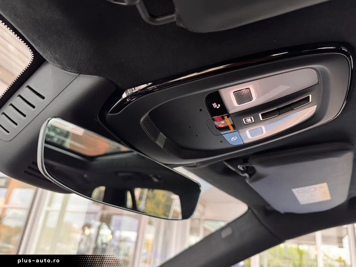 XC90 T8 Ultra Dark BOWERS 360