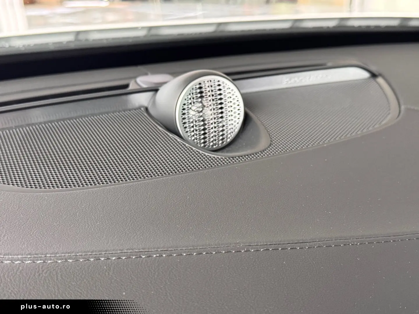 XC90 T8 Ultra Dark BOWERS 360