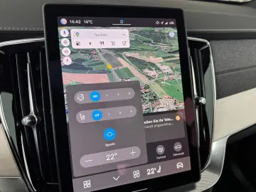 XC90 T8 Ultra Dark BOWERS 360