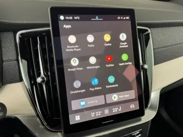 XC90 T8 Ultra Dark BOWERS 360