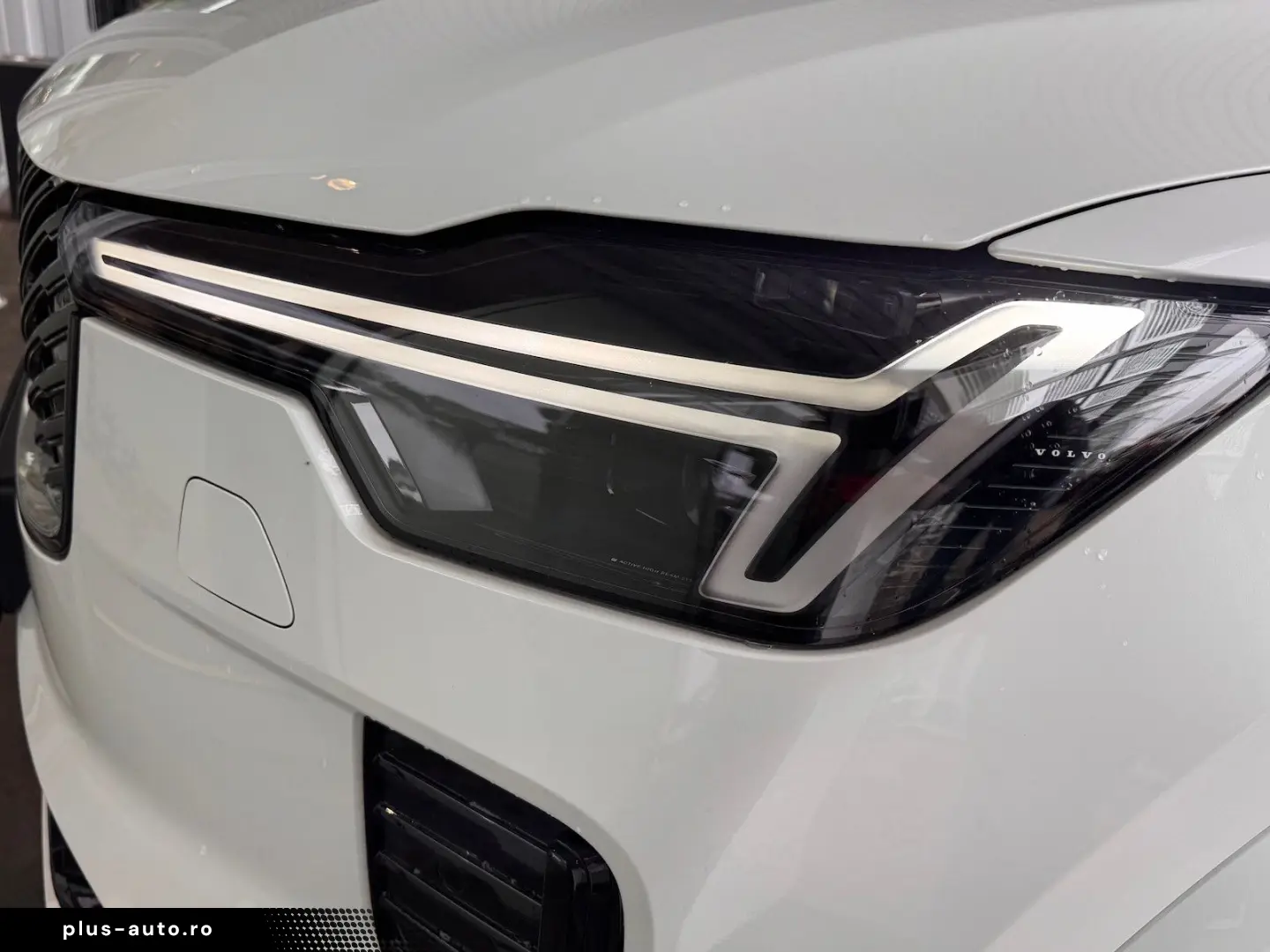 XC90 T8 Ultra Dark BOWERS 360