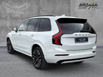 XC90 T8 AWD Plus Dark Plug-In Hybrid