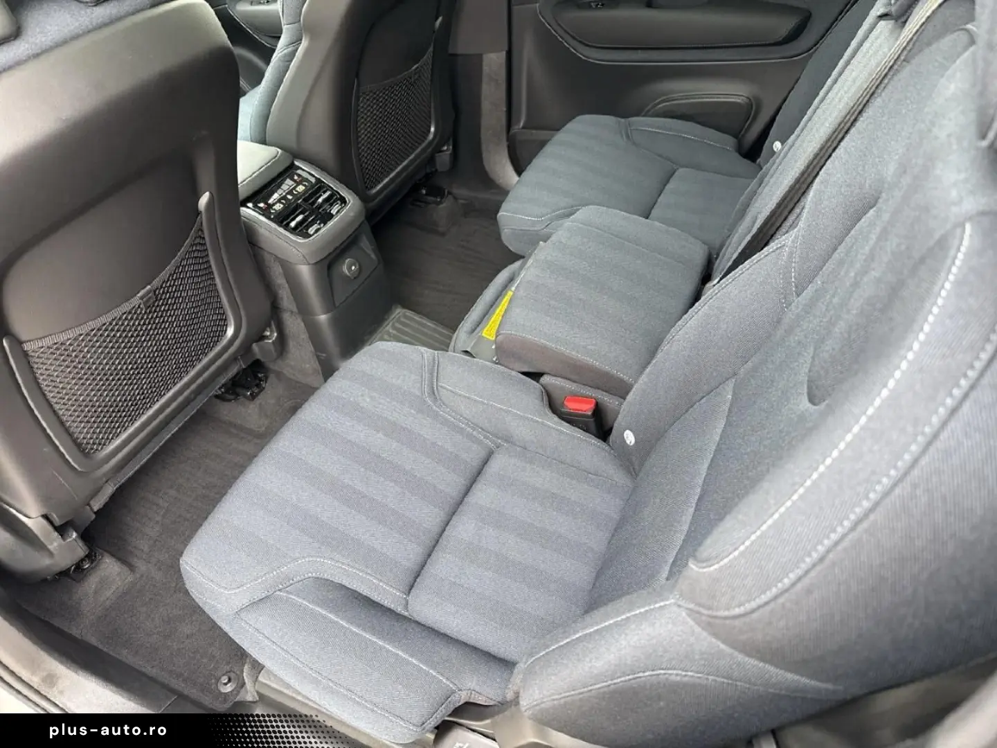 XC90 T8 AWD Plus Dark Plug-In Hybrid