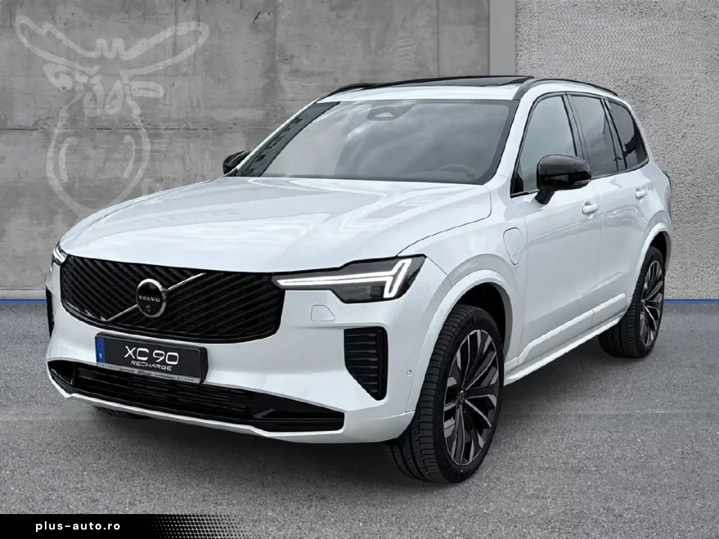 XC90 T8 AWD Plus Dark Plug-In Hybrid