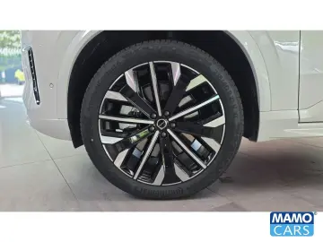 XC90 T8 AWD Ultra Dark BOWERS 360 AirSusp TowHook