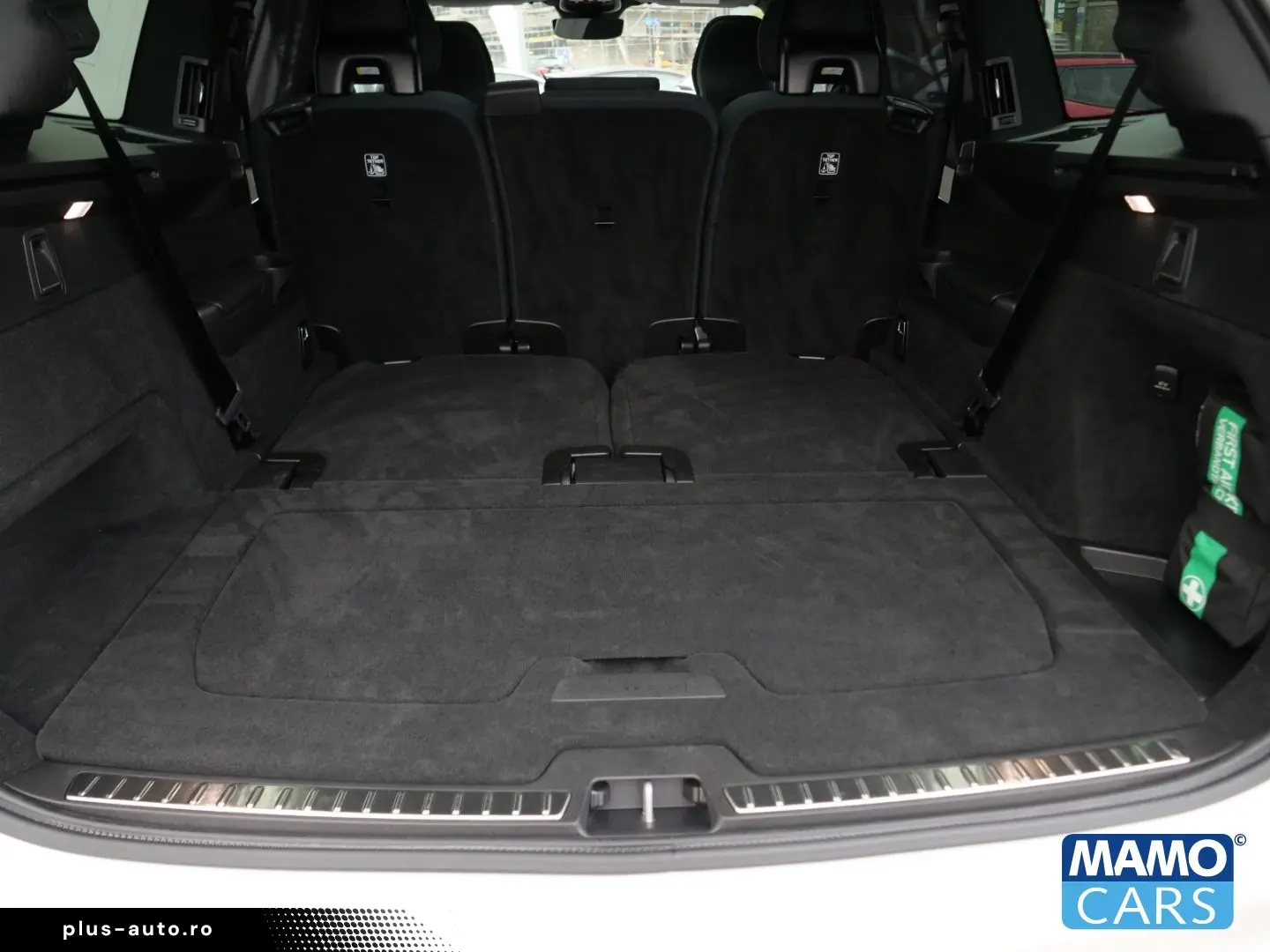 XC90 T8 AWD Ultra Dark BOWERS 360 AirSusp TowHook