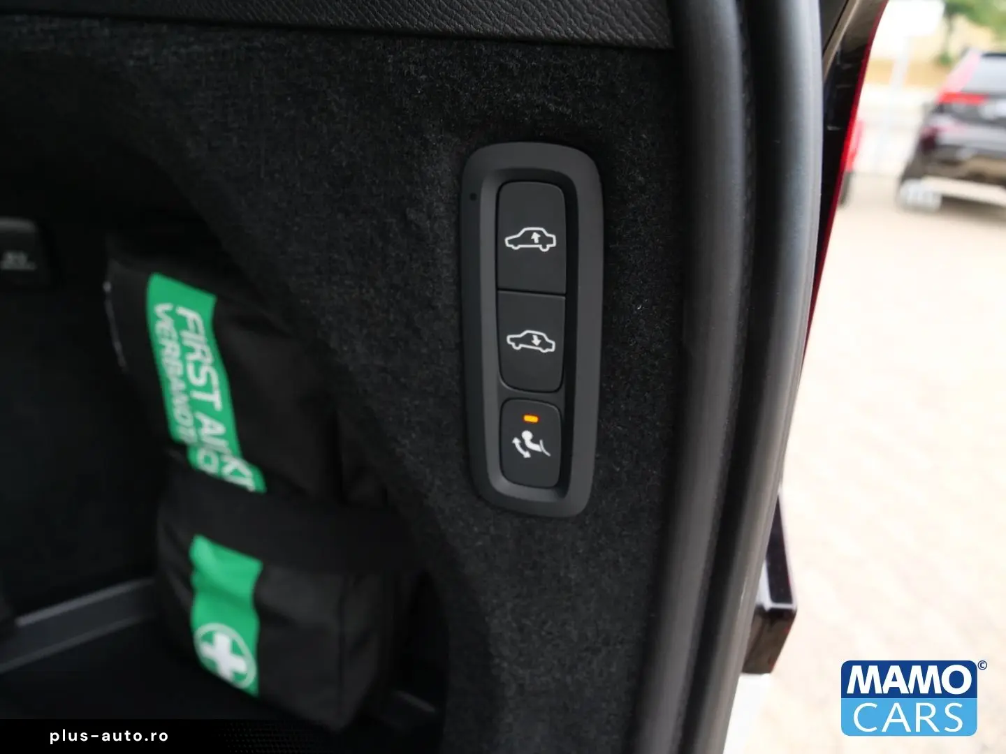 XC90 T8 AWD Ultra Dark BOWERS 360 AirSusp TowHook