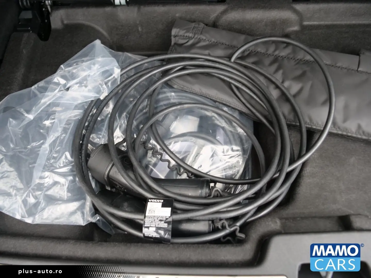 XC90 T8 AWD Ultra Dark BOWERS 360 AirSusp TowHook